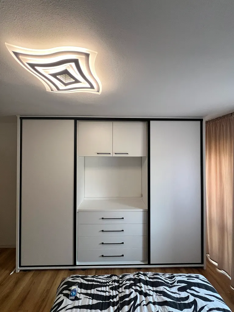 Spálňová zostava na mieru